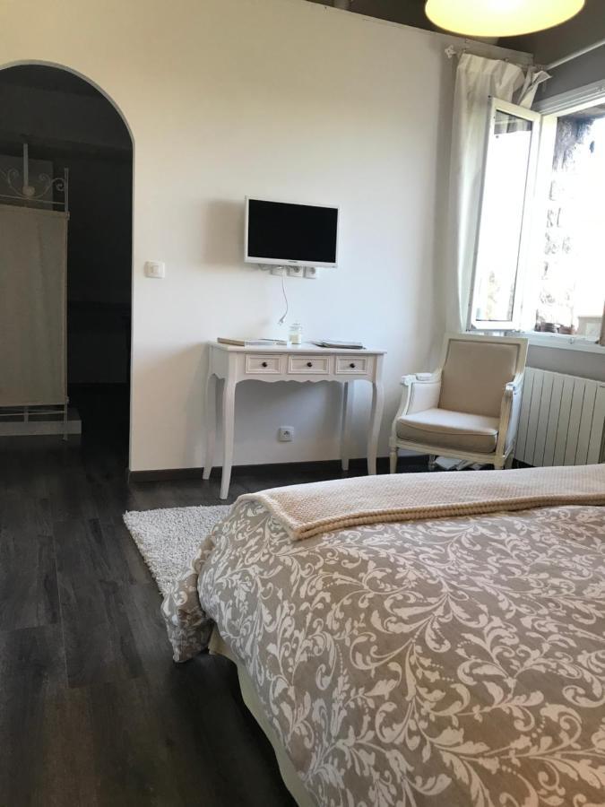 Chambres D'Hotes Des Demoiselles Ville-Saint-Jacques Екстериор снимка