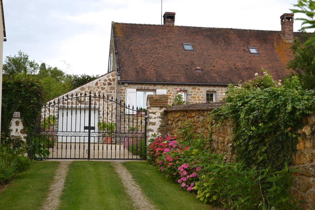Chambres D'Hotes Des Demoiselles Ville-Saint-Jacques Екстериор снимка