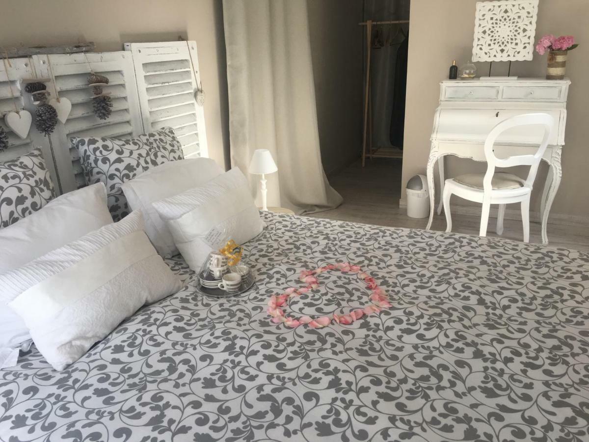 Chambres D'Hotes Des Demoiselles Ville-Saint-Jacques Екстериор снимка